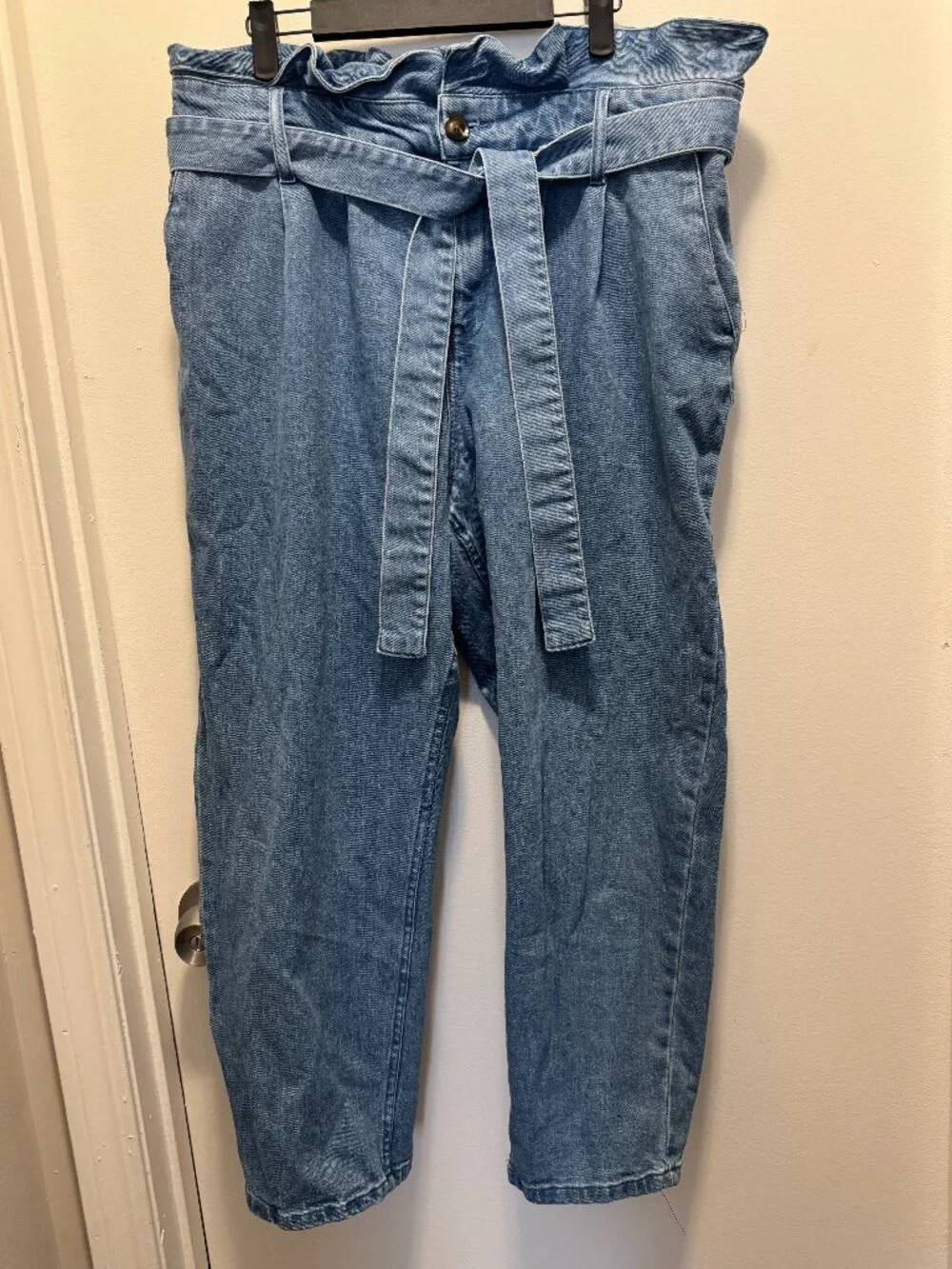 Who What Wear Jeans Women's Size 14W, Blue, Denim, Tapered, Belted, High Rise